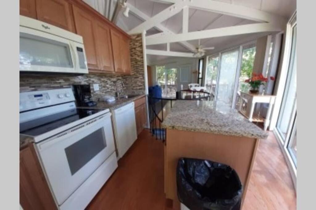 Unit 11-Treetop 2 Bedroom Villa Village of Four Seasons Екстериор снимка